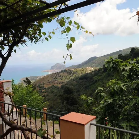Eleanto Apartment