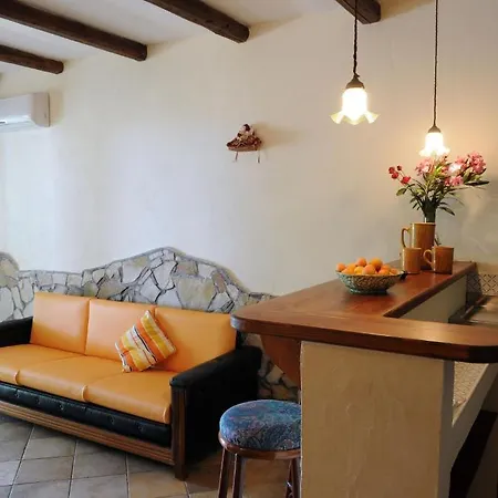 Eleanto Apartment